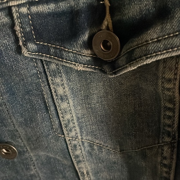 Jean jacket - Picture 2 of 7